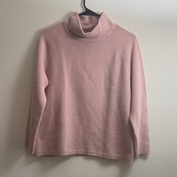 MaxMara Soft Dusty Pink Cashmere Blend Turtleneck Sweater - Picture 2 of 4